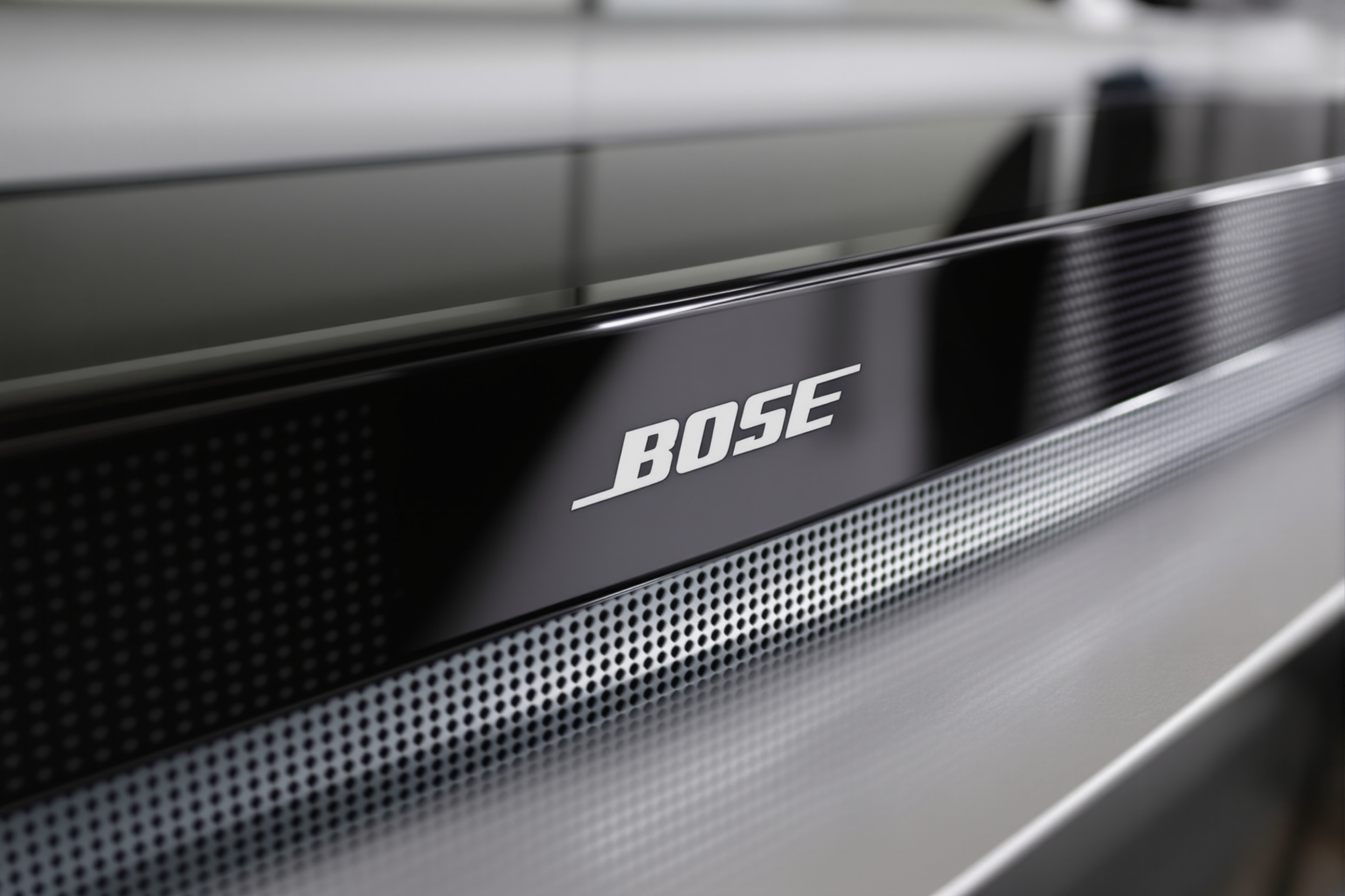 Finition haut de gamme barre de son Bose Lifestyle – verre trempé et grille métallique